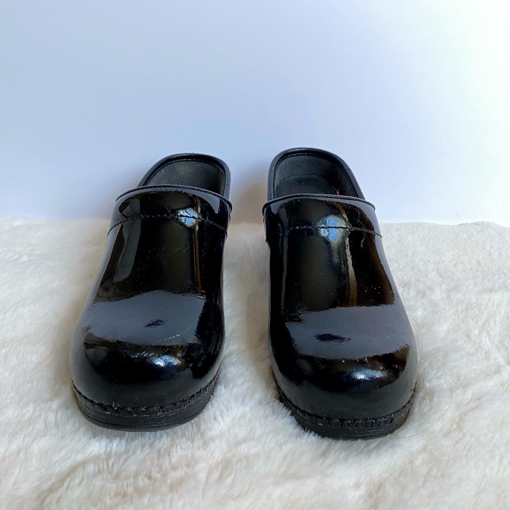 Dansko Black shiny clogs